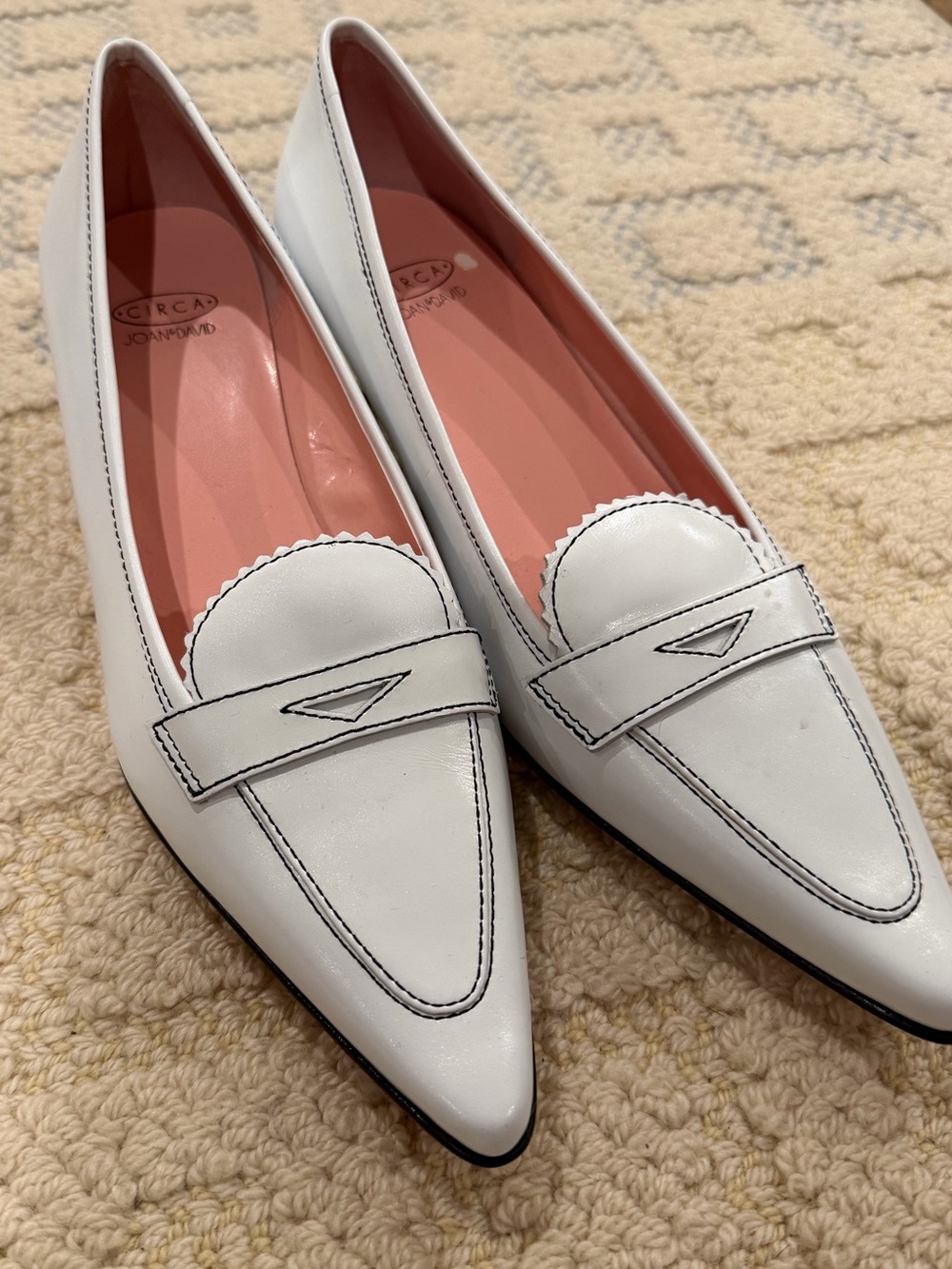 Circa Joan & David White Leather Pointed Toe Kitten Heel Loafers Sz 8.5 vintage - Picture 3 of 5